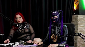 Duas gostosas apresentam seus instrumentos de trabalho e de prazer pessoal rainbow witch & madame agatha watch sheer red