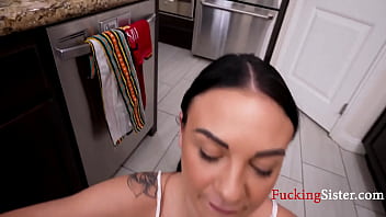 Step sis knows how to provoke me and get fucked