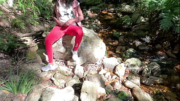 I lick all the cum of sugardaddies cock on a secret beach after our hike