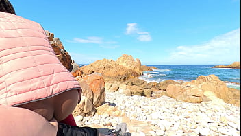 I lick all the cum of sugardaddies cock on a secret beach after our hike