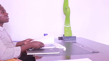 Elle se fait baisé sur du balcons c'est sa