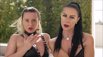 Denise klarskov and texas patti smoking with style smoking fetish