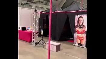 Vivement 17h au salon de l’érotisme de mons