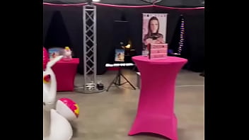 Vivement 17h au salon de l’érotisme de mons