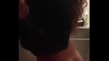 Gostosa acordando marido