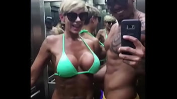 Quien para hacer un trío