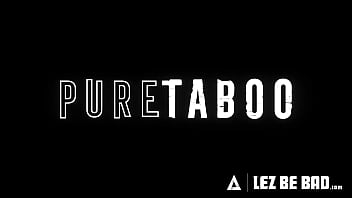 Bored babes have rough sex in bathroom