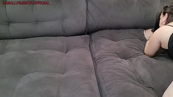 Corno batendo uma e filmando moreno penetrar sua esposa amador