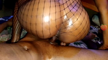 Bee thee pro rider does sensentional bouncing on a client Bee thee pro rider does sensentional bouncing on a client