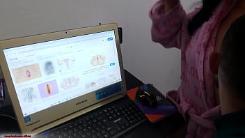 Aula de anatomia e punheta sexo com madrasta de peitos naturais milf