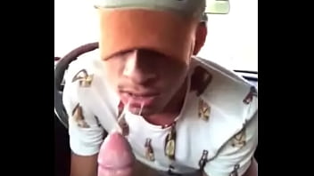 Mamando O Motorista Do Uber #hallsnaperna thumbnail