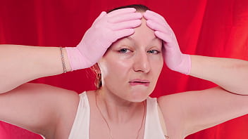 Face and gloves arya grander