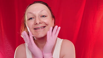 Face and gloves arya grander