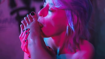 Foot fetish & strap on fucking