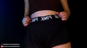 Asmr Girl Sneezes Her Ass In Sexy Shorts thumbnail