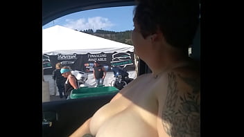 Momma Flashing thumbnail