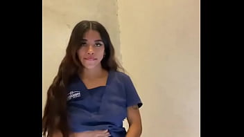 Corrida rápida y arriesgada en el trabajo todo por un aumento