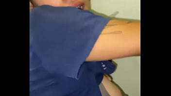 Corrida rápida y arriesgada en el trabajo todo por un aumento