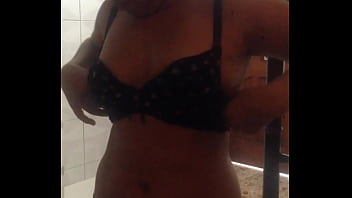 Pidiendo mas lechita