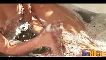 Sensual massage 1211