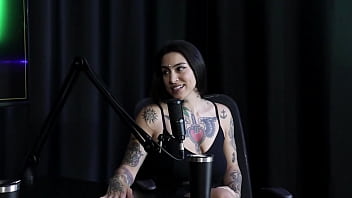 Foi fazer anal com um pau de 23cm e seu cu engoliu um plug além de usar bom ar em um cliente lexi mallet sheer red