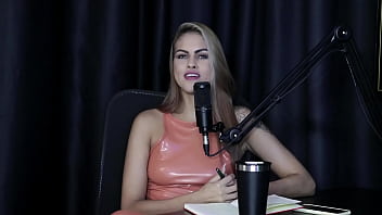 Foi fazer anal com um pau de 23cm e seu cu engoliu um plug além de usar bom ar em um cliente lexi mallet sheer red