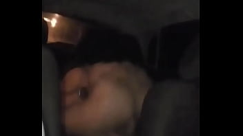 Uber esposo e casada atacando desconhecido na ruas de são paulo Uber esposo e casada atacando desconhecido na ruas de são paulo