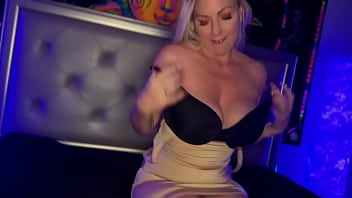 Big tit blonde milf britney brooks sex addiction for blowjobs