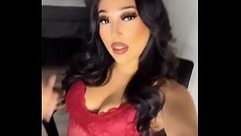 Esmeralda ready to squirt Esmeralda ready to squirt