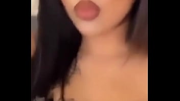 Esmeralda ready to squirt