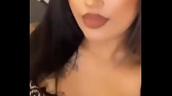 Esmeralda ready to squirt