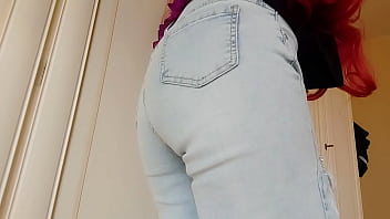 Shake shake shake and let my beautiful buttocks and big breasts jump