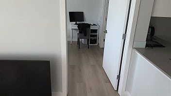 Tantalizing vixen at the gym purred for my hands to caress her