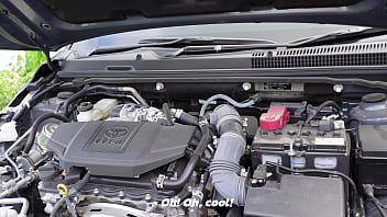 Broke down on the highway and fucked my helper in the car