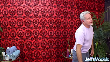 An extra special rubdown for curvaceous beauty chloe klein