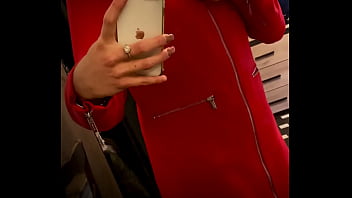 Coucou tout le monde vous allez bien sa vous dis de voir se qui se cache