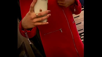 Coucou tout le monde vous allez bien sa vous dis de voir se qui se cache