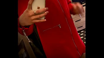 Coucou tout le monde vous allez bien sa vous dis de voir se qui se cache