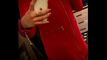 Coucou tout le monde vous allez bien sa vous dis de voir se qui se cache