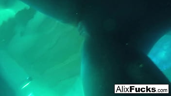 Lesbian sluts have some wet wild fun