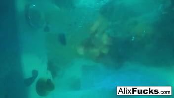 Lesbian sluts have some wet wild fun