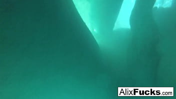 Lesbian sluts have some wet wild fun