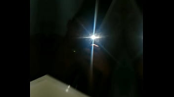 Novinha safada gosta de rebolar pro macho