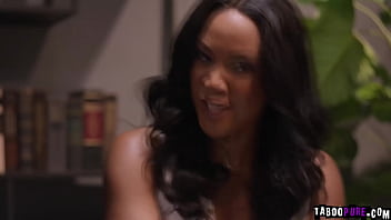 Chad alva and august skye bullying princess emily and rubbing her loneliness in her face