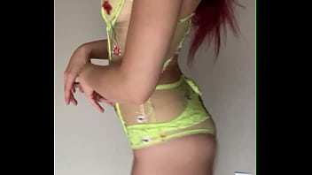 Body jaune avec les détails que j’aime bien