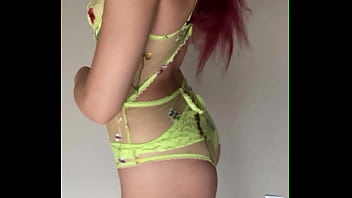 Body jaune avec les détails que j’aime bien