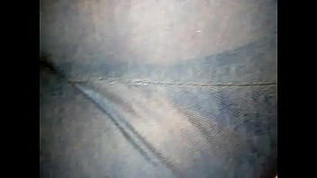 Tiene alto culo la amiga