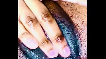 Ebony pussy play creamy