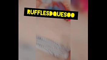 Que rico comerme su panochita sin condón