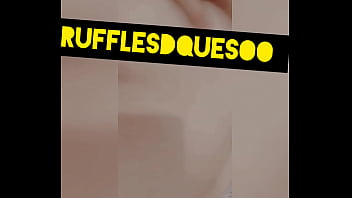 Que rico comerme su panochita sin condón